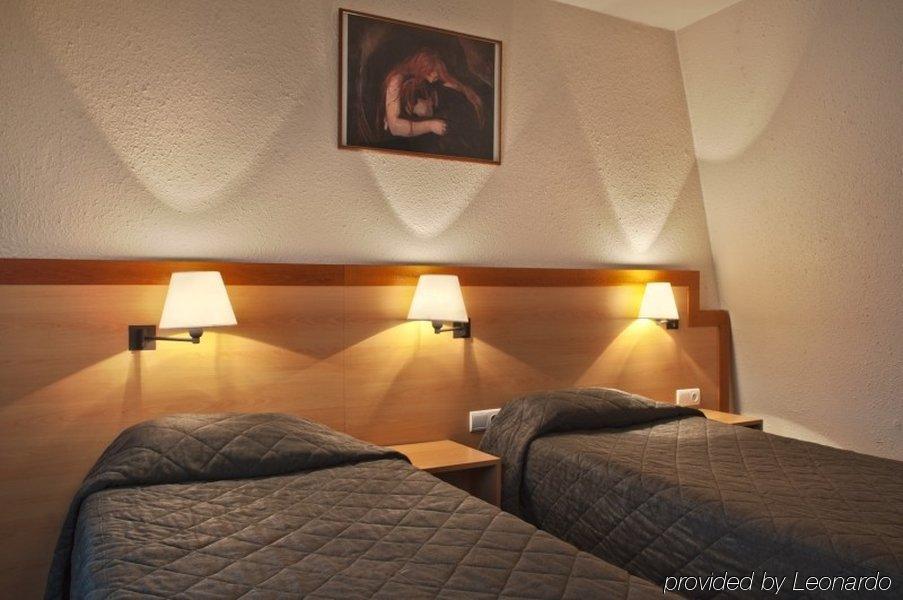 Hotel Du Chemin Vert Paris Dış mekan fotoğraf